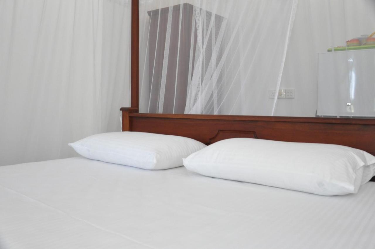 The Ocean Bed & Breakfast Unawatuna Dış mekan fotoğraf