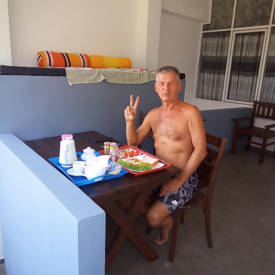 The Ocean Bed & Breakfast Unawatuna Oda fotoğraf